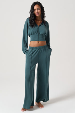 Roam Wide Leg Pant