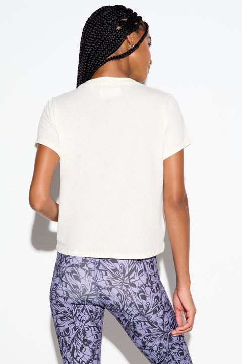 222 Optimist Lila Tee