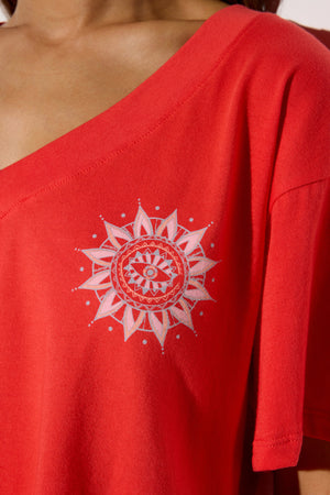 Felize Short Sleeve V-Neck Tee