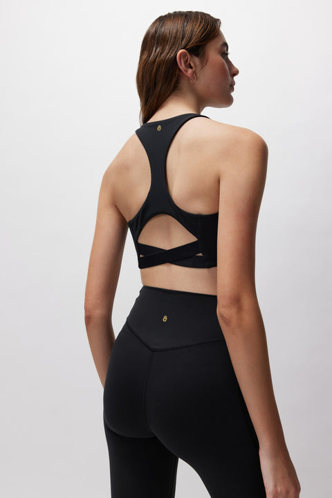 Enamor - If dance is your life, this sports bra is your partner.