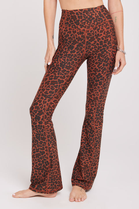 Calvin Klein Leopard Print Performance Leggings XS  Performance leggings,  Leopard print, Pants for women