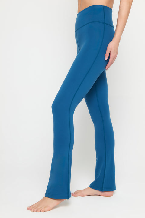 Giselle Dream Tech Bootcut Pant