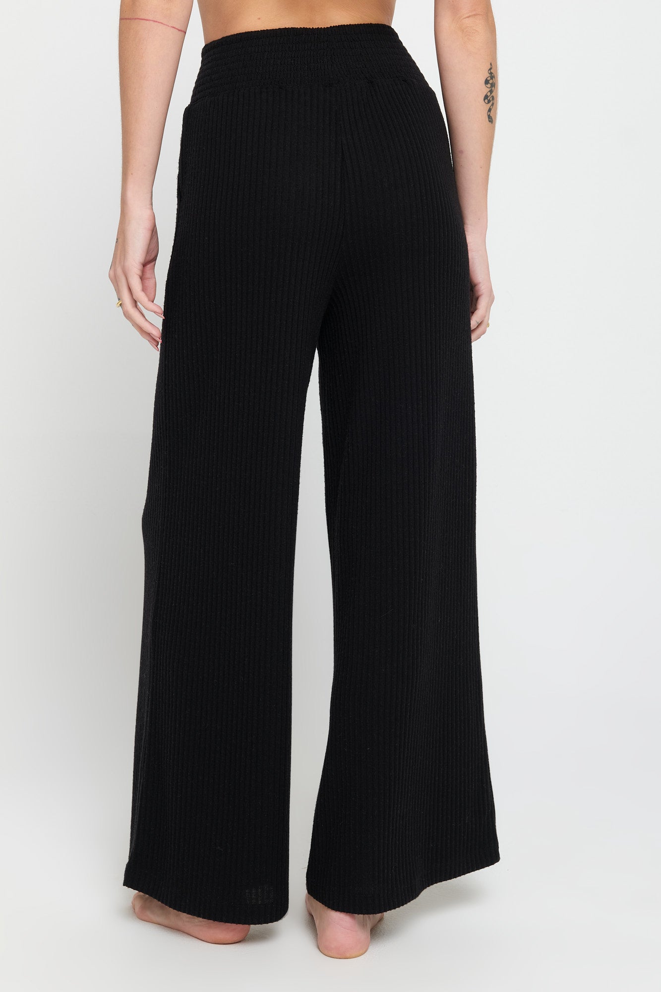 Wide leg ribbed outlet pants