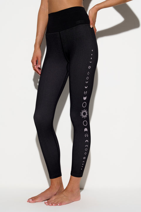 Seamless Icon Legging