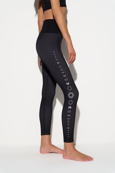 Seamless Icon Legging