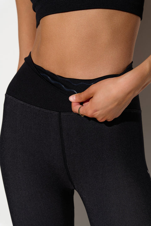 Seamless Icon Legging