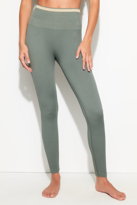 Love Seamless 7/8 Legging