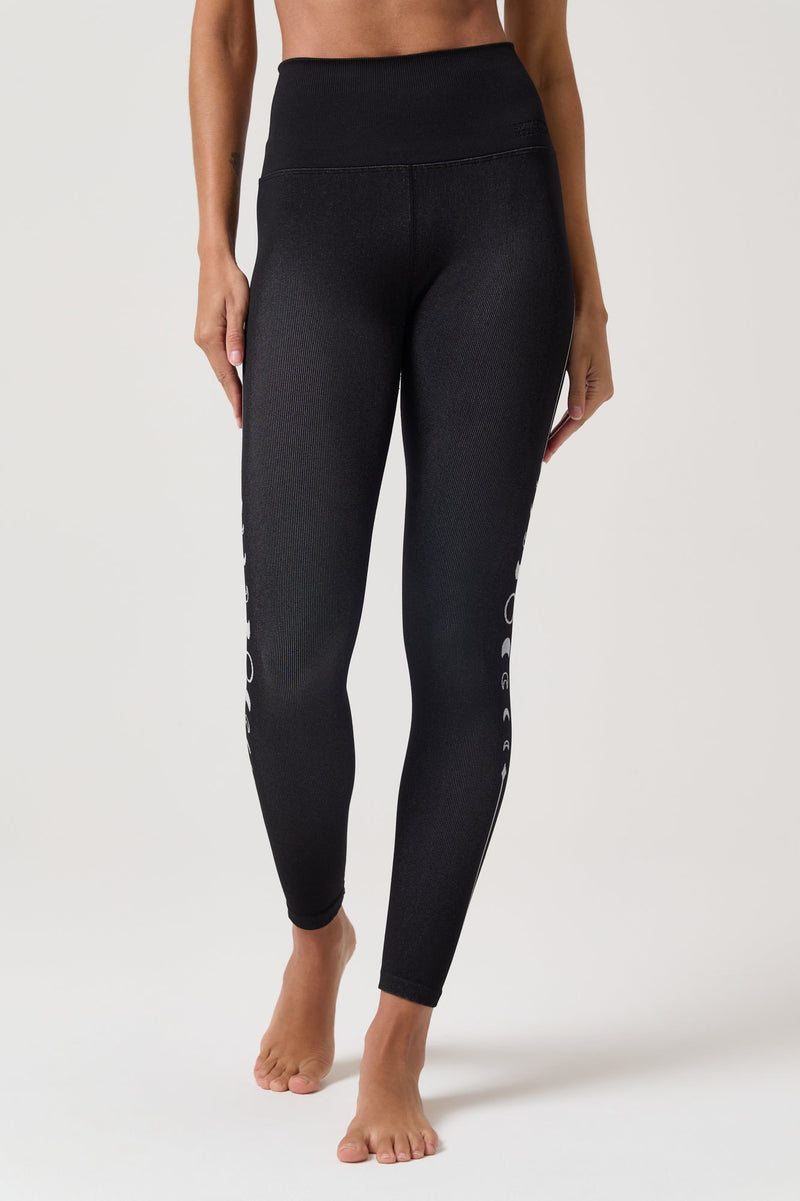 Seamless Lunar Icon Legging