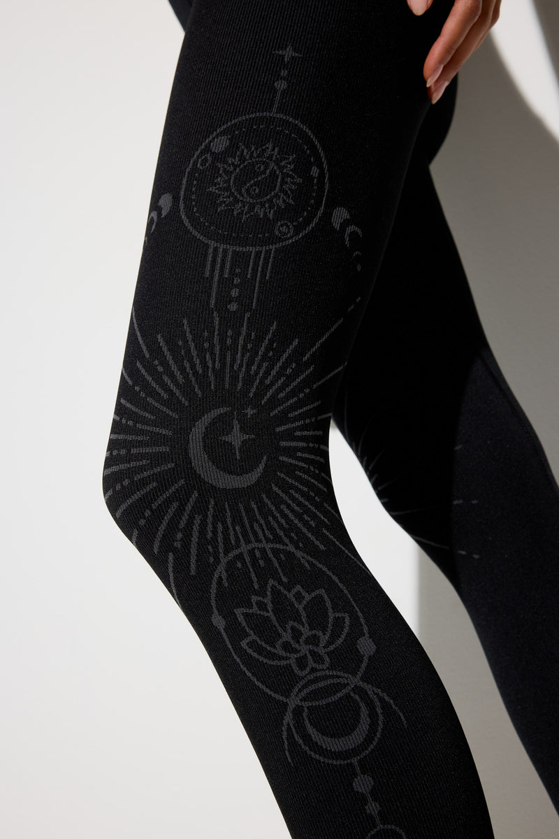 Seamless Lunar Light Icon Legging