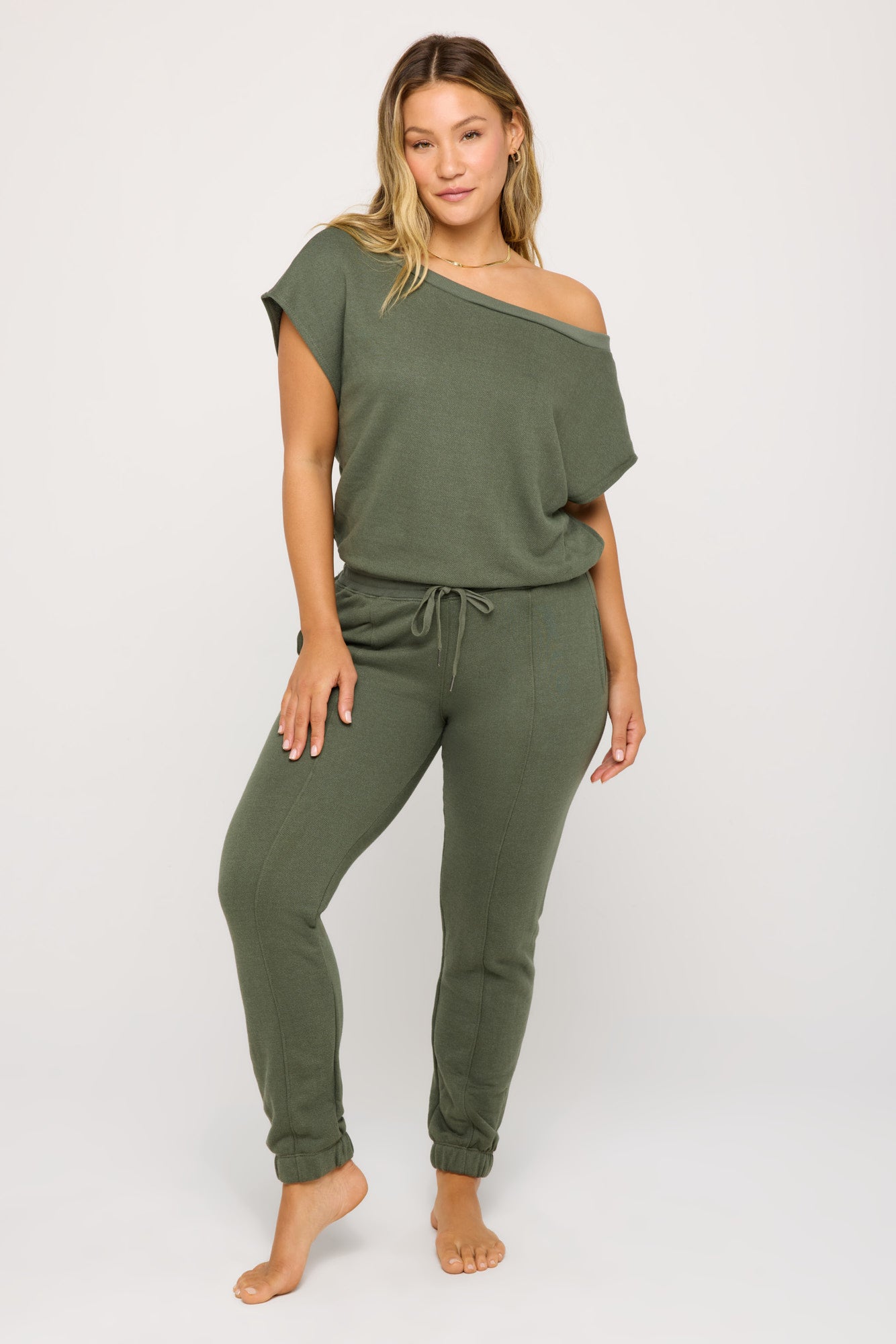 Green fashion off the shoulder jumpsuit